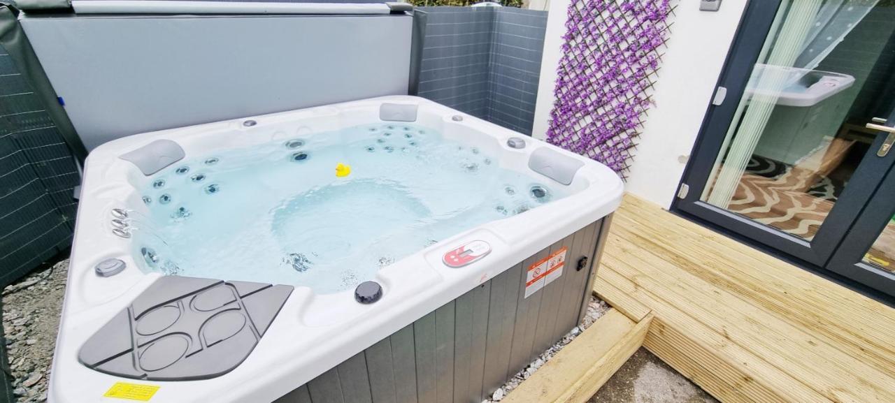 Marthys House With Hot Tub Looe Vila Exterior foto